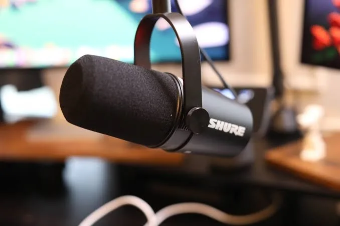 میکروفون شور Shure MV7+ پلاس
